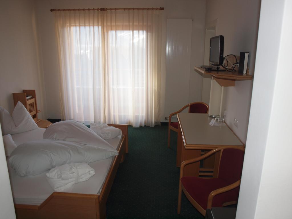 Sporthotel Rasen Rasùn di Sotto Kültér fotó