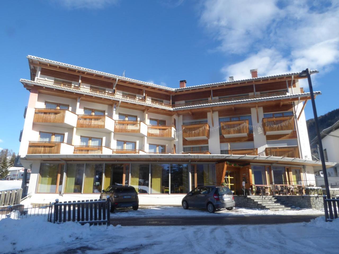 Sporthotel Rasen Rasùn di Sotto Kültér fotó